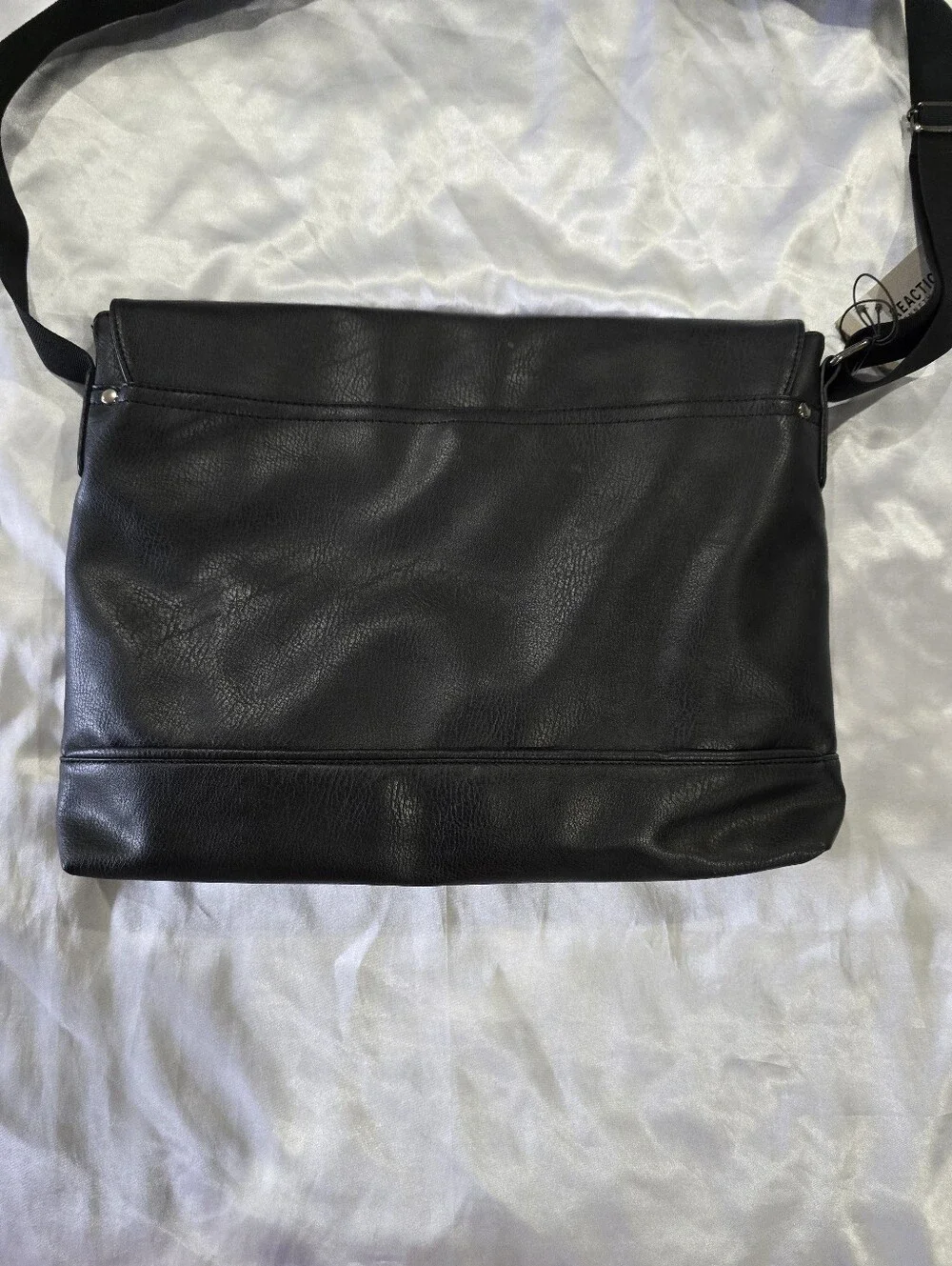 Kenneth Cole Reaction Black  Crossbody Messenger